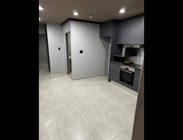 1 BEDROOM APARTMENT FOR SALE IN UMHLANGA RIDGE
